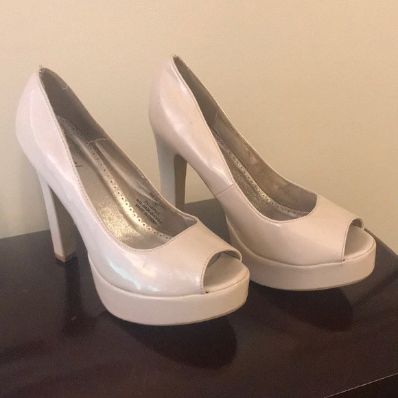 Wet Seal Peep Toe Heels - Picture 1 of 7